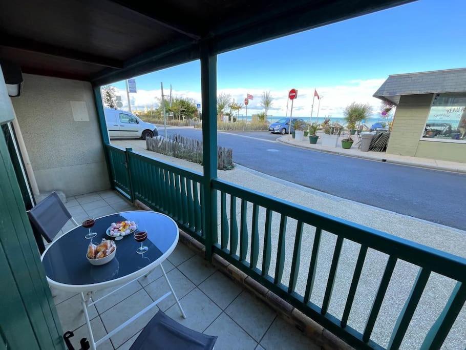 La Passerelle - Terrace And Balcony With Sea View Luc-sur-Mer Exterior foto